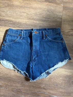 Vintage Wrangler Dark Blue High-Rise Frayed Hem Denim Shorts